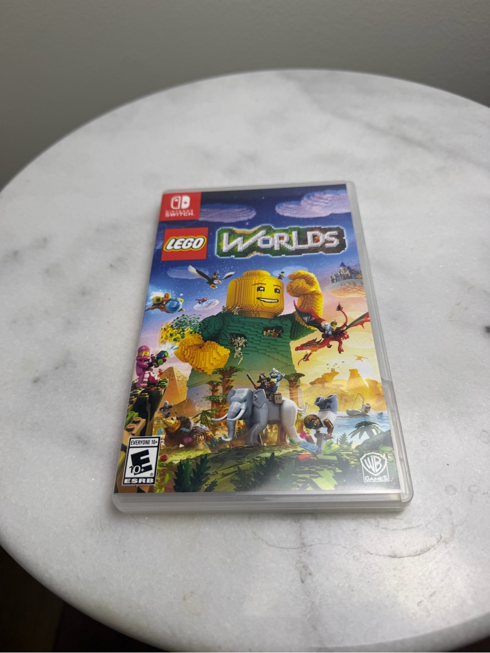 LEGO Worlds Nintendo Switch Cartridge + Case Multiplayer NTSC-U/C 2017
